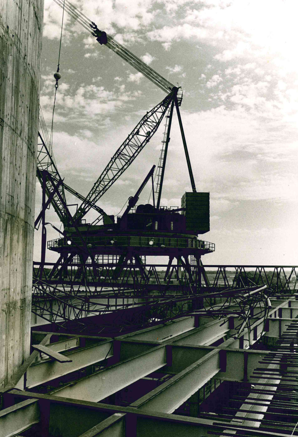 Crane boom